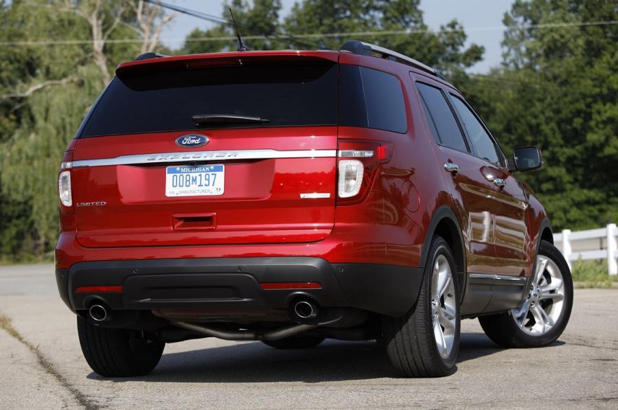  Ford Explorer EcoBoost 2012 года  (фото 8 из 28)